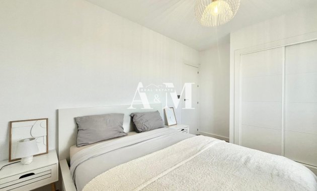 Alquiler a largo plazo - Apartamento / piso - Orihuela Costa - Punta Prima