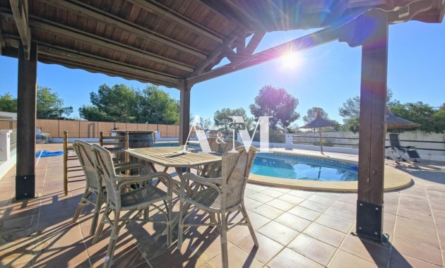 Long Term Rental - Chalet - Pinar de Campoverde