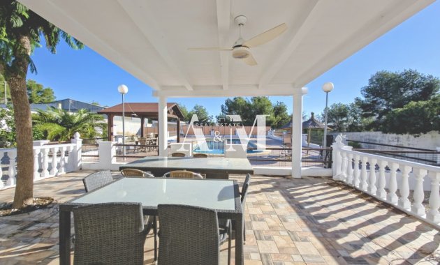 Long Term Rental - Chalet - Pinar de Campoverde