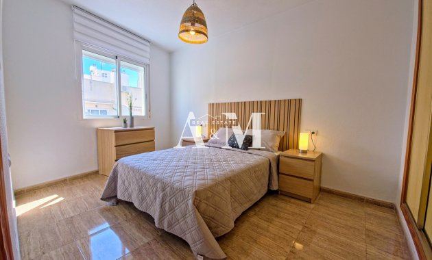 Alquiler a largo plazo - Apartamento / piso - Torrevieja - Playa del Cura