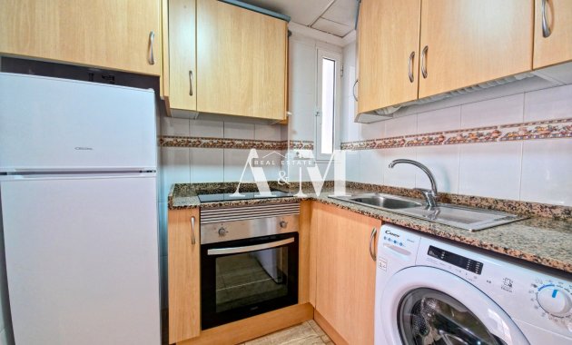 Alquiler a largo plazo - Apartamento / piso - Torrevieja - Playa del Cura