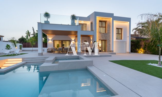 Obra nueva - Villa - Orihuela Costa