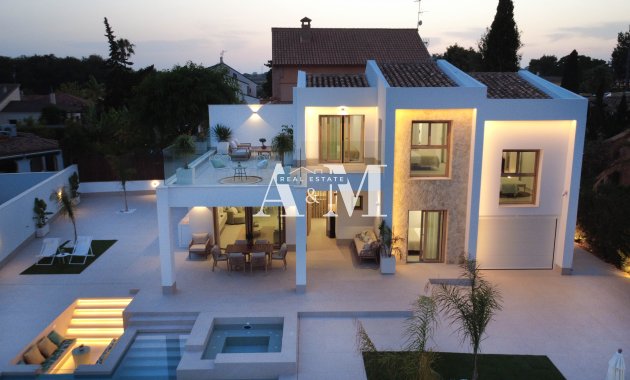 Obra nueva - Villa - Orihuela Costa