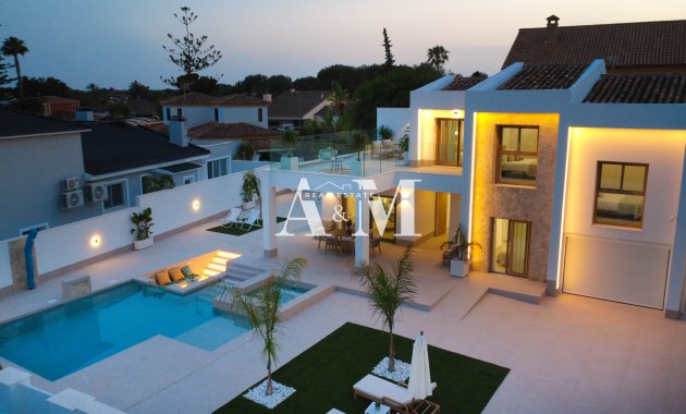 Obra nueva - Villa - Orihuela Costa