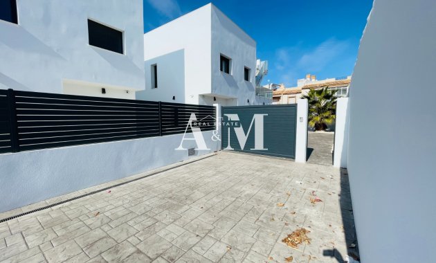 Nouvelle construction - detached - Torrevieja