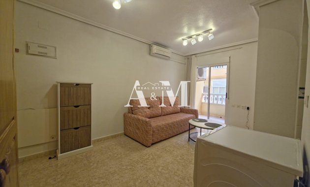 Alquiler a largo plazo - Apartamento / piso - Torrevieja - Centro