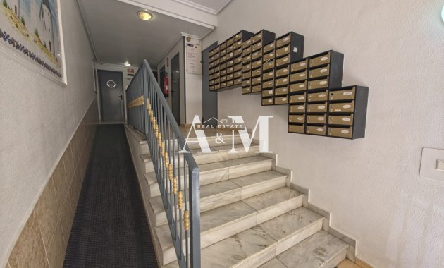 Alquiler a largo plazo - Apartamento / piso - Torrevieja - Centro