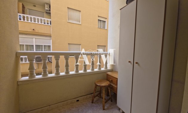 Alquiler a largo plazo - Apartamento / piso - Torrevieja - Centro
