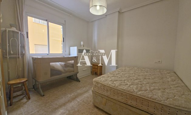 Alquiler a largo plazo - Apartamento / piso - Torrevieja - Centro