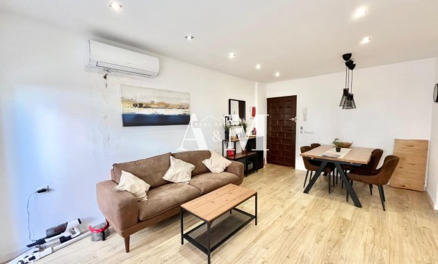 Долгосрочная аренда - Квартира / квартира - La Mata