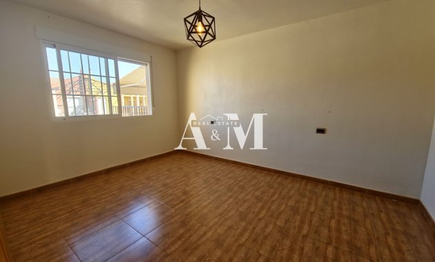 Location à long terme - Duplex - Dolores