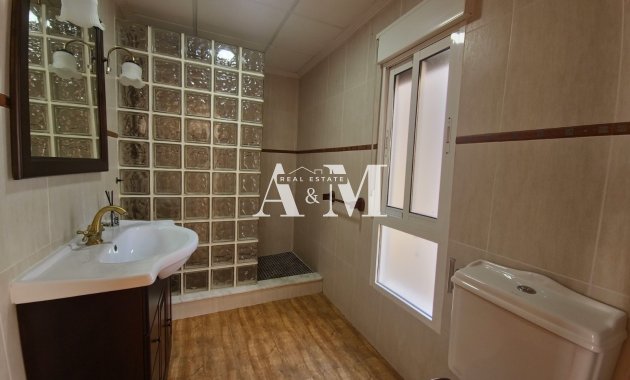 Location à long terme - Duplex - Dolores