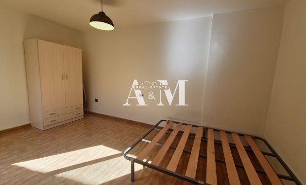 Location à long terme - Duplex - Dolores