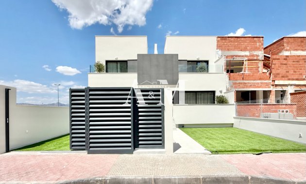 Obra nueva - low-bungalow - Cox