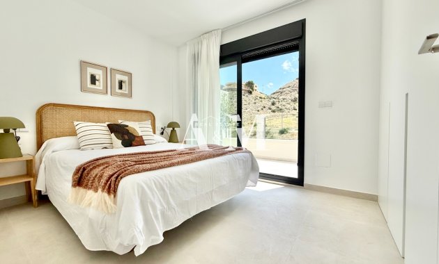 Obra nueva - low-bungalow - Cox