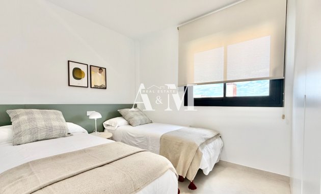 Новое здание - high-bungalow - Cox