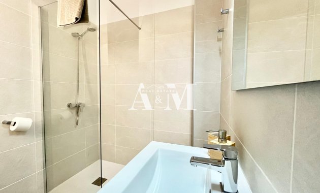 Alquiler a largo plazo - Apartamento / piso - Santa Pola