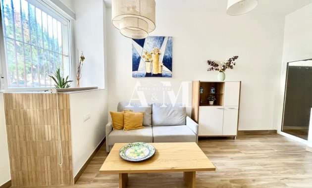 Alquiler a largo plazo - Apartamento / piso - Santa Pola