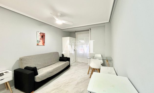 Long Term Rental - Study - Torrevieja - Centro