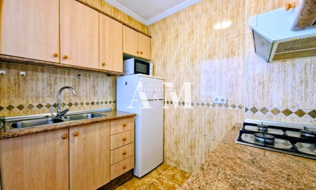 Долгосрочная аренда - Квартира / квартира - Torrevieja - El Acequión - Los Náufragos