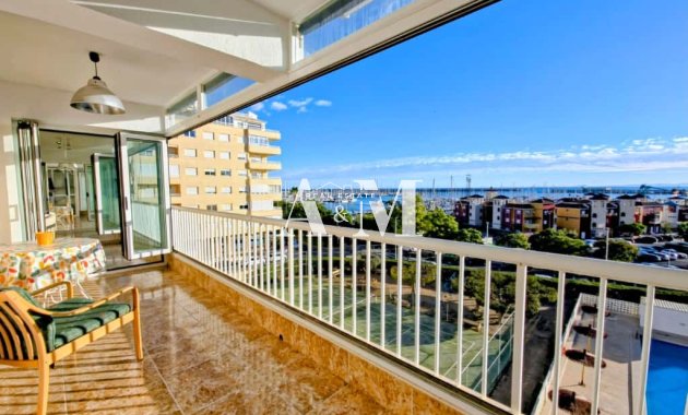 Долгосрочная аренда - Квартира / квартира - Torrevieja - El Acequión - Los Náufragos