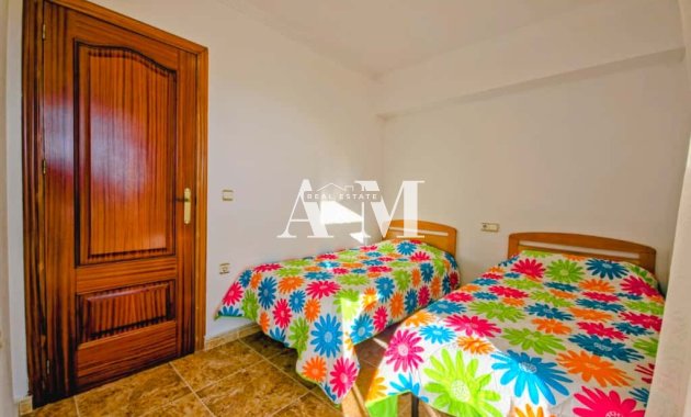 Долгосрочная аренда - Квартира / квартира - Torrevieja - El Acequión - Los Náufragos