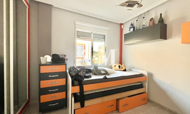 Location à long terme - Chalet - Torrevieja - Nueva Torrevieja - Aguas Nuevas