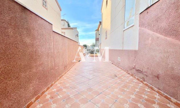 Location à long terme - Chalet - Torrevieja - Nueva Torrevieja - Aguas Nuevas