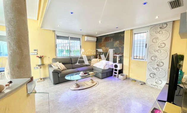 Location à long terme - Chalet - Torrevieja - Nueva Torrevieja - Aguas Nuevas