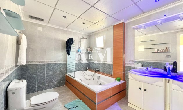 Location à long terme - Chalet - Torrevieja - Nueva Torrevieja - Aguas Nuevas