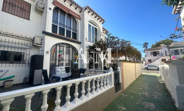 Location à long terme - Appartement - Torrevieja - Los Balcones - Los Altos del Edén