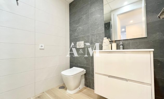 Alquiler a largo plazo - Apartamento / piso - Torrevieja