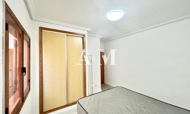 Long Term Rental - Apartment / flat - Torrevieja - Playa de los Locos