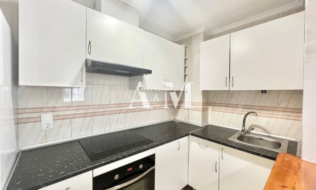 Long Term Rental - Apartment / flat - Torrevieja - Playa de los Locos