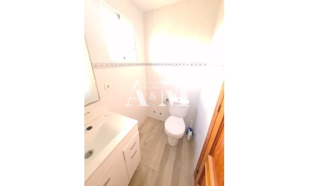 Alquiler a largo plazo - Ático - Guardamar del Segura - Guardamar Playa