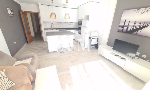 Alquiler a largo plazo - Ático - Guardamar del Segura - Guardamar Playa