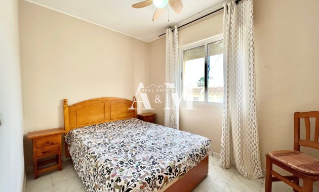 Alquiler a largo plazo - Bungalow - Torrevieja - Nueva Torrevieja - Aguas Nuevas