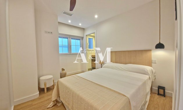 Alquiler a largo plazo - Apartamento / piso - Torrevieja - Centro