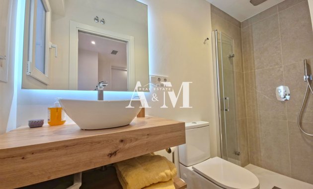 Alquiler a largo plazo - Apartamento / piso - Torrevieja - Centro