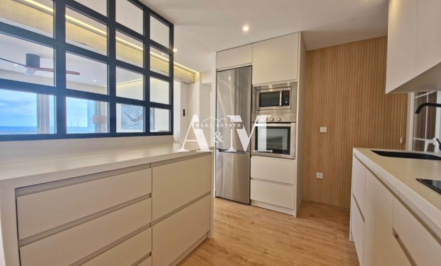 Alquiler a largo plazo - Apartamento / piso - Torrevieja - Centro