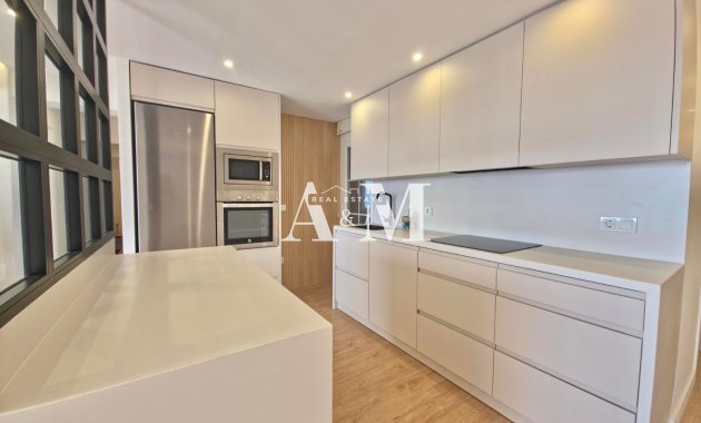 Alquiler a largo plazo - Apartamento / piso - Torrevieja - Centro