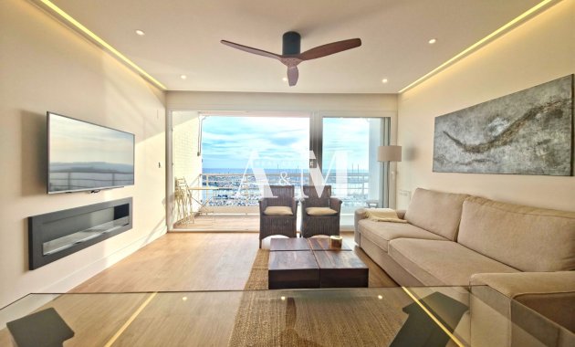 Alquiler a largo plazo - Apartamento / piso - Torrevieja - Centro