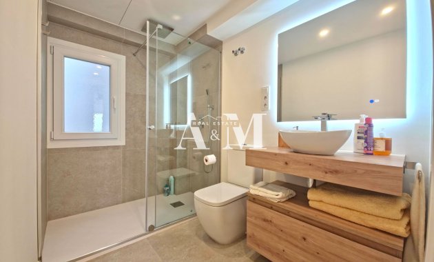 Alquiler a largo plazo - Apartamento / piso - Torrevieja - Centro