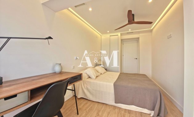 Alquiler a largo plazo - Apartamento / piso - Torrevieja - Centro