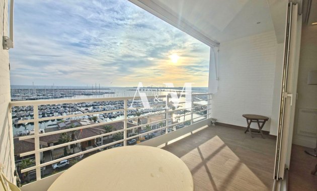 Alquiler a largo plazo - Apartamento / piso - Torrevieja - Centro