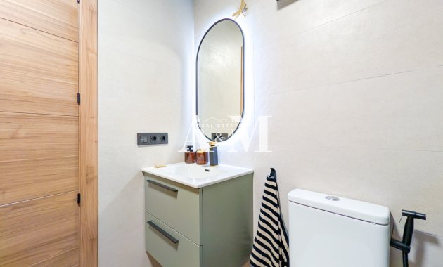 Reventa - Apartamento / piso - Torrevieja - El Acequión - Los Náufragos