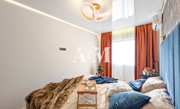 Reventa - Apartamento / piso - Torrevieja - El Acequión - Los Náufragos