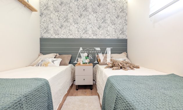 Reventa - Apartamento / piso - Torrevieja - El Acequión - Los Náufragos