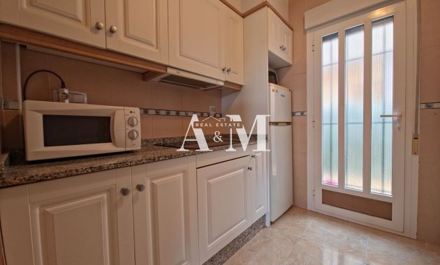 Долгосрочная аренда - Таунхаус - Torrevieja - Nueva Torrevieja - Aguas Nuevas