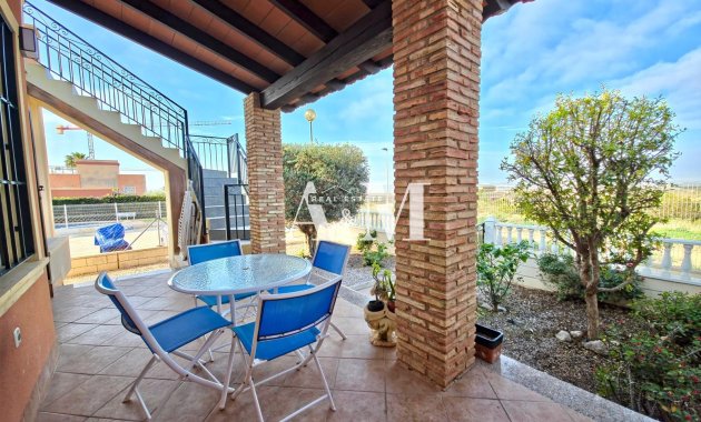 Долгосрочная аренда - Таунхаус - Torrevieja - Nueva Torrevieja - Aguas Nuevas